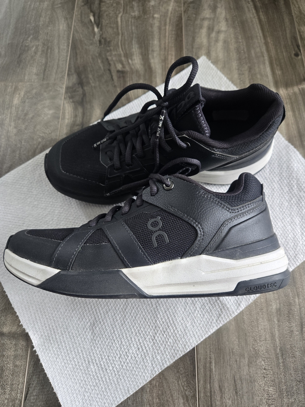On Running Women’s Black and White CloudTec Tennis Shoes